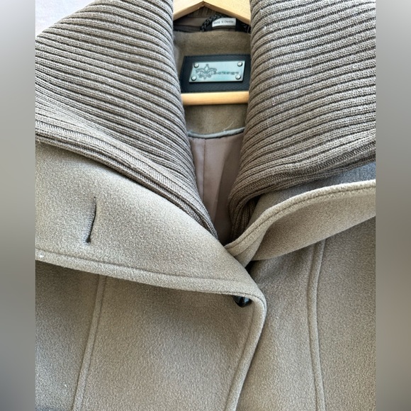 Mackage wool coat size small - Picture 8 of 9